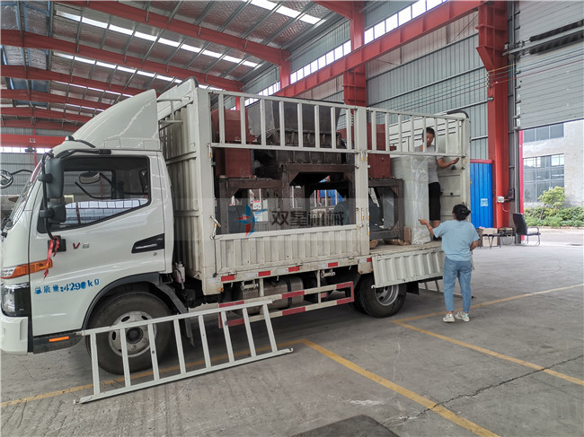 1000型<a href='http://m.molycao.cn/ssxl/10.html' target='_blank'><span>金屬撕碎機(jī)</span></a>發(fā)貨發(fā)往河北
